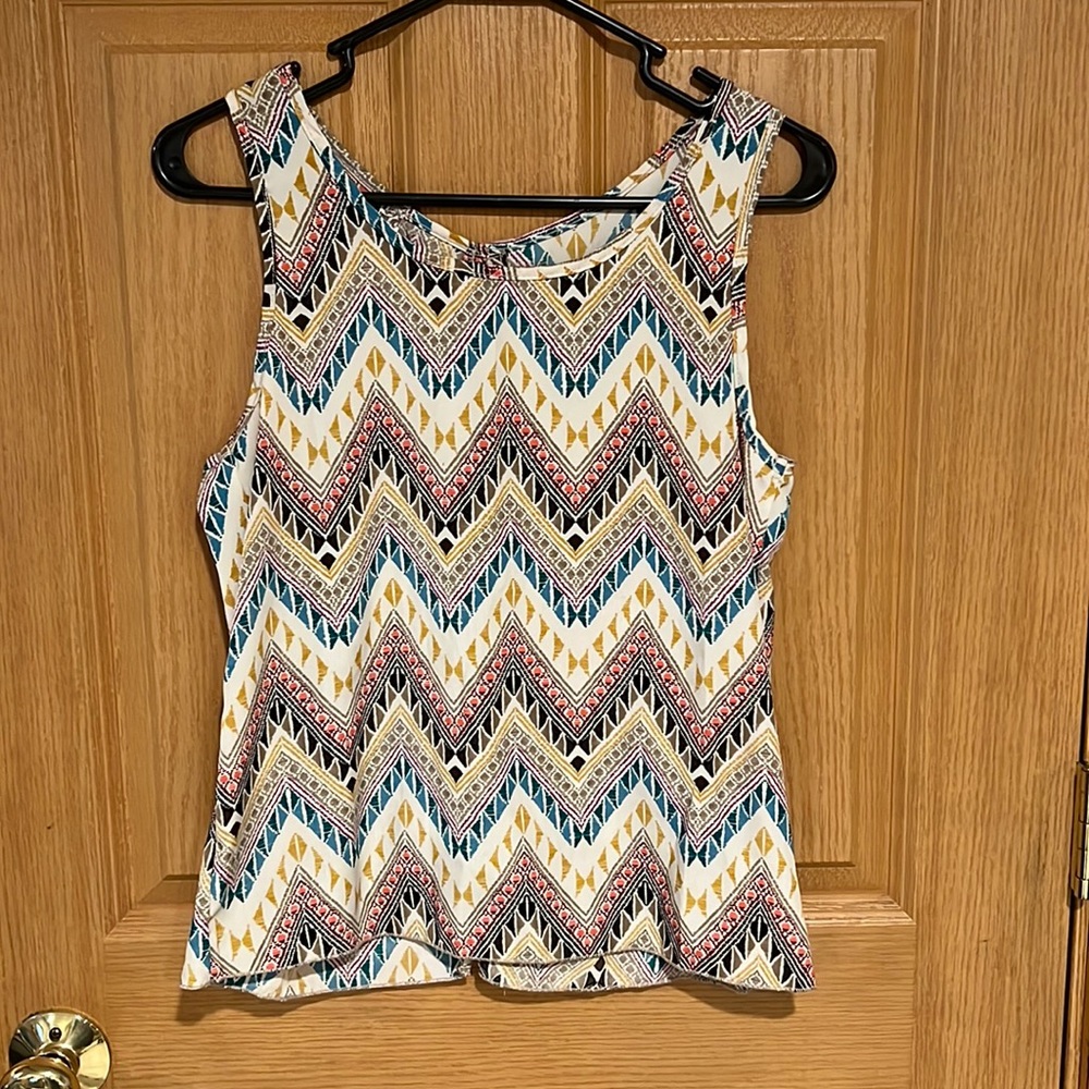 Converse Tank